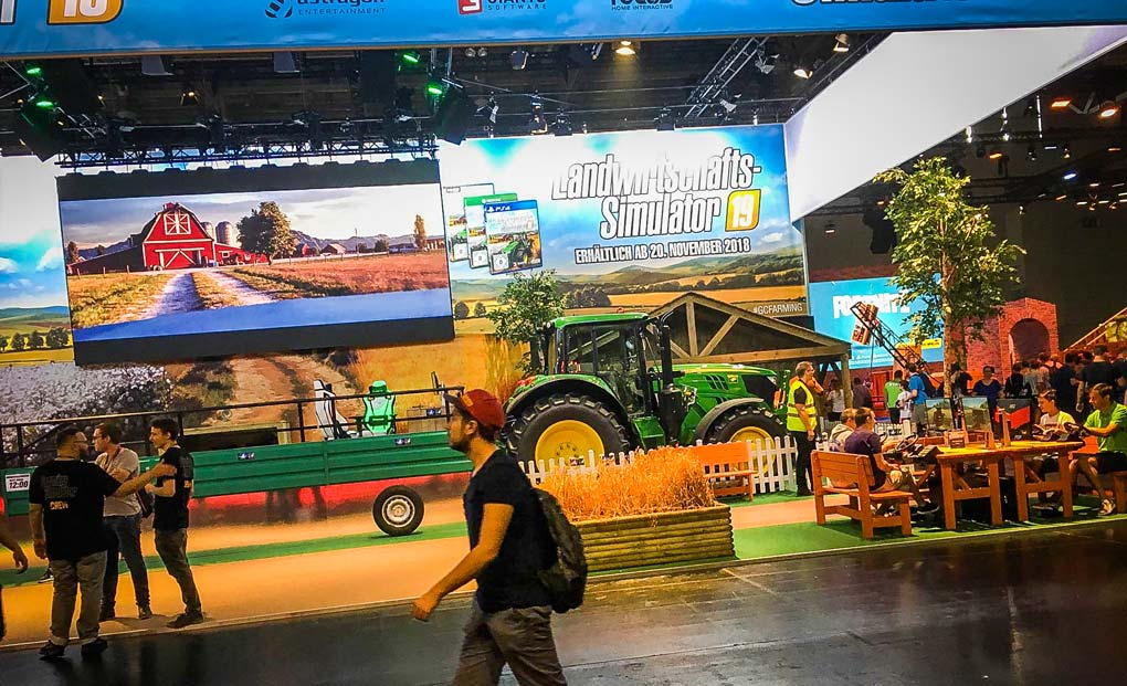 The Farming Simulator 19 booth in Hall 8 of GamesCom was full of visitors.