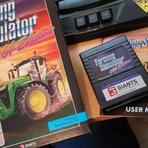 Collector ! Giants Software nous a livré une véritable cartouche C64/C128 de Farming Simulator !