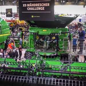 john deere series x9 harvester